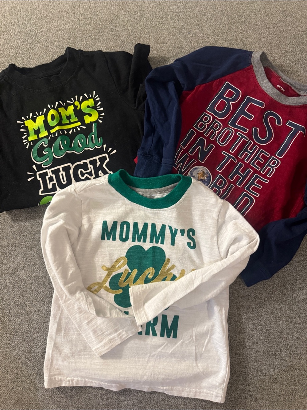 5/$15- Carter's White & Green 'Mommy's Lucky Charm' Long Sleeve Shirt